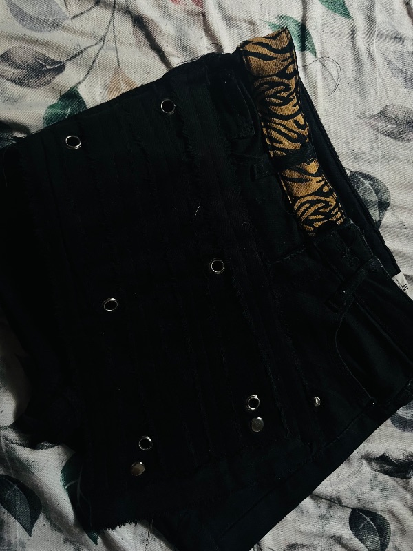 Bumshorts